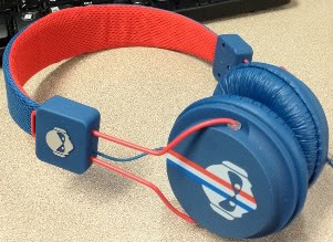 T.N.T. headphones